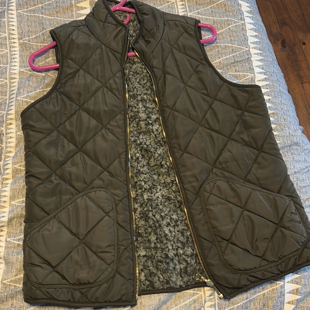Reversible vest